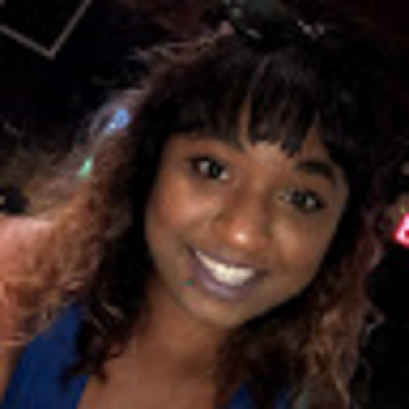 Meet your Posher, Delphine - Picture 1 of 1